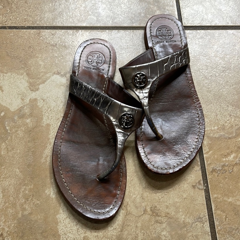 Tory Burch Silver Thong Sandals Size 6.5
